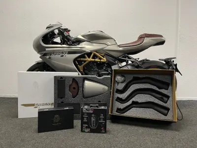 MV AGUSTA SUPERVELOCE 800 S – foto 3