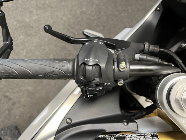 mv-agusta - superveloce-800-s