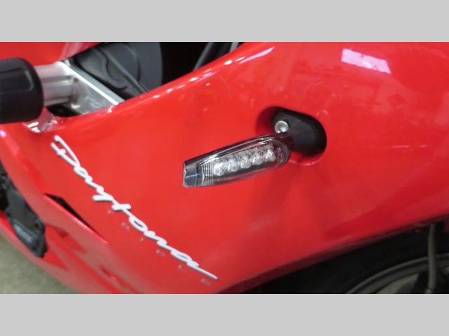 triumph - daytona-675