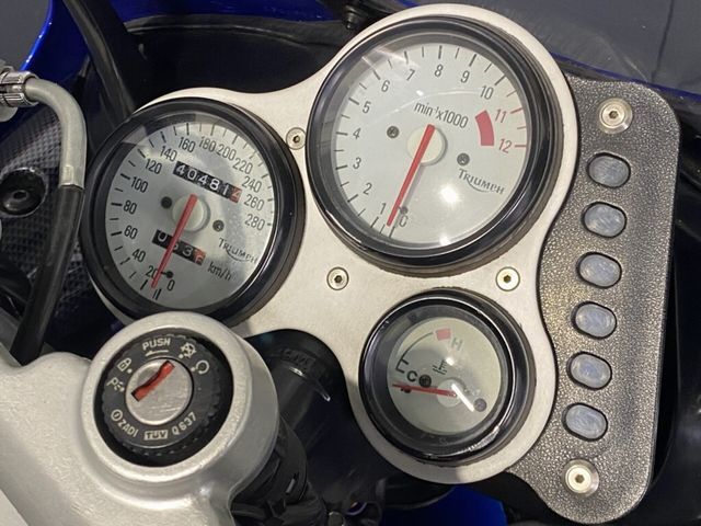 triumph - daytona-955i