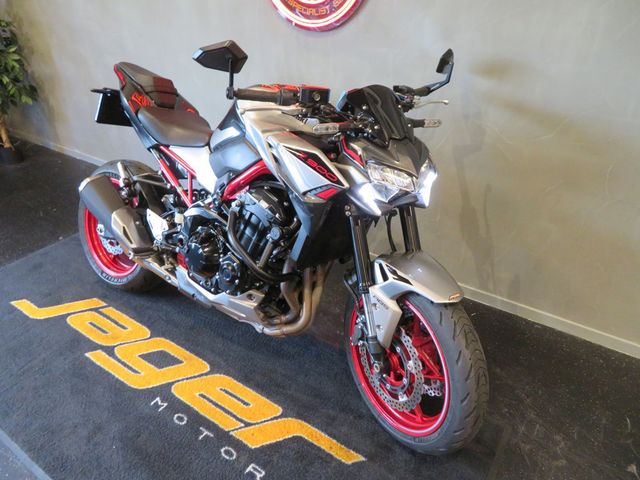 kawasaki - z900