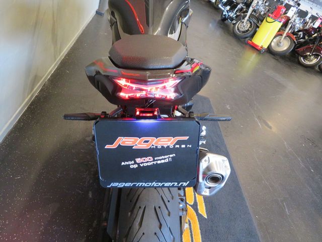 kawasaki - z900