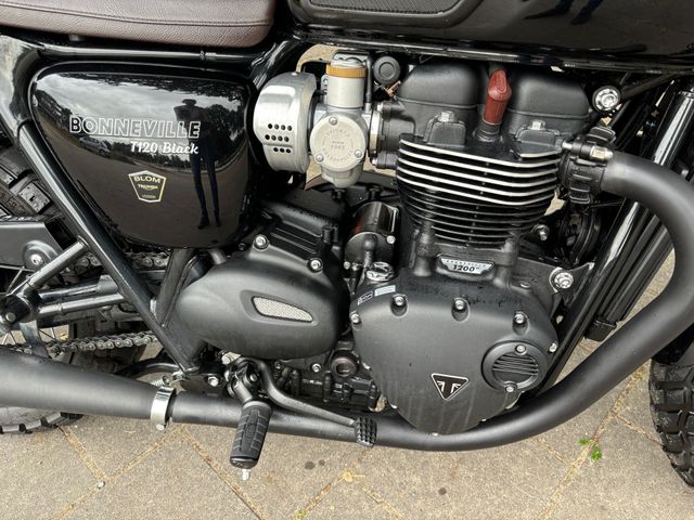 triumph - bonneville-t-120-black