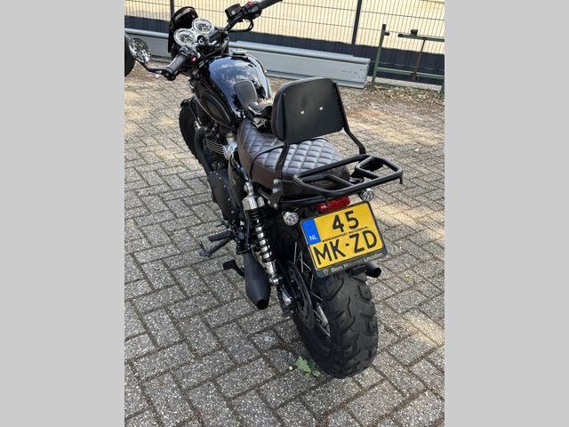 triumph - bonneville-t-120-black