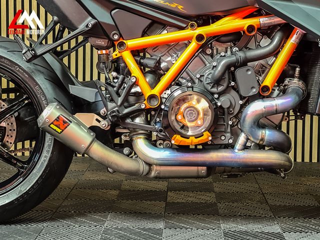 ktm - 1290-super-duke-r