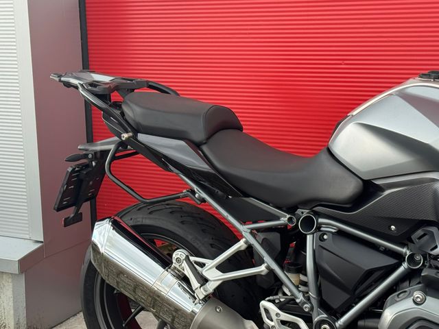 bmw - r-1200-rs