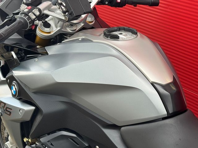 bmw - r-1200-rs