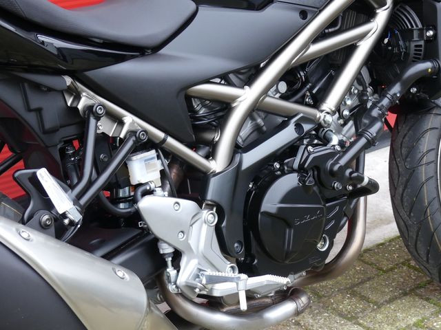 suzuki - sv-650-n-abs