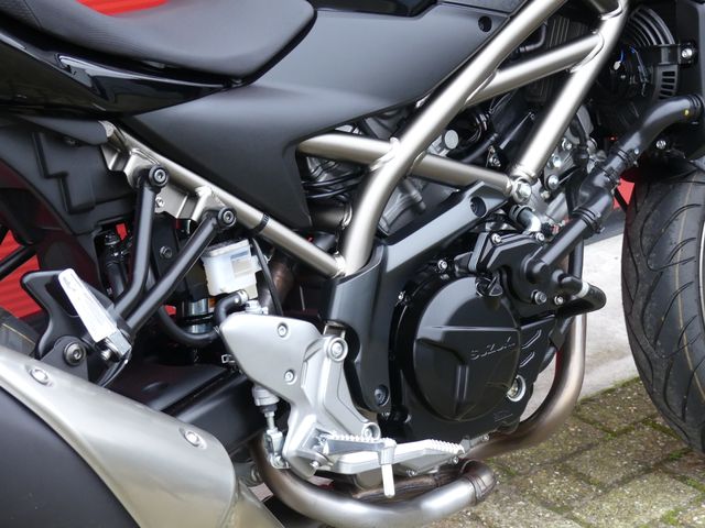 suzuki - sv-650-n-abs