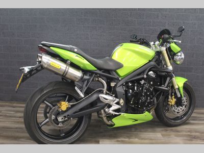 TRIUMPH STREET TRIPLE 675 – foto 4
