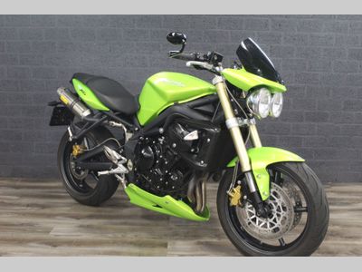 TRIUMPH STREET TRIPLE 675 – foto 3