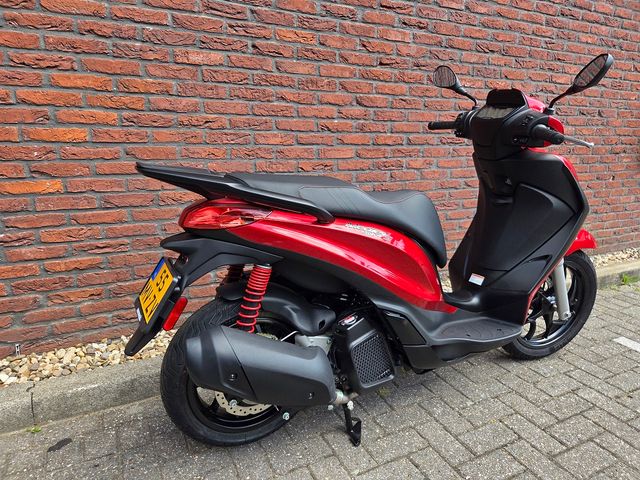 piaggio - medley-s