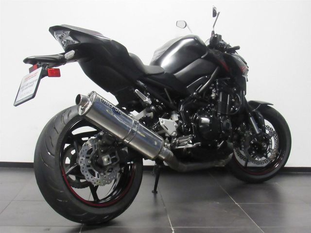 kawasaki - z900