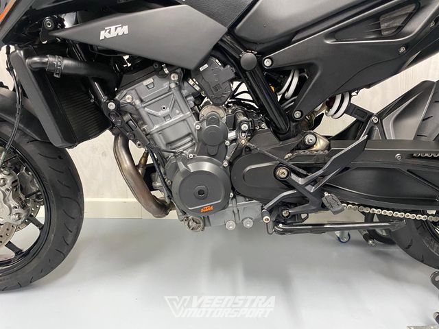 ktm - 890-duke-l
