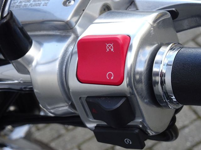 yamaha - xv-1900-midnight-star