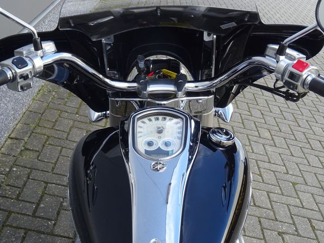 yamaha - xv-1900-midnight-star