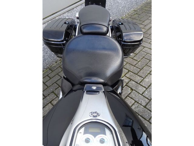 yamaha - xv-1900-midnight-star