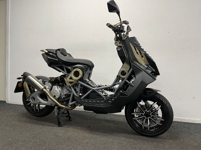 italjet - dragstar-200-limited-edition