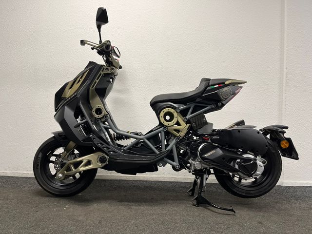 italjet - dragstar-200-limited-edition