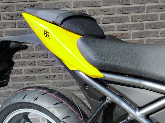 suzuki - gsx-8r