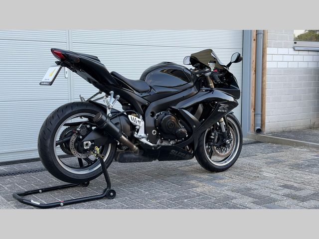 suzuki - gsx-r-600