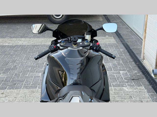 suzuki - gsx-r-600