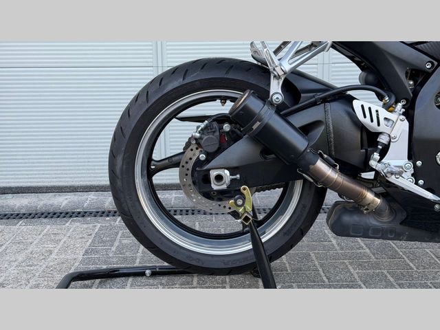 suzuki - gsx-r-600