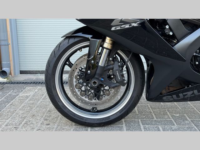 suzuki - gsx-r-600
