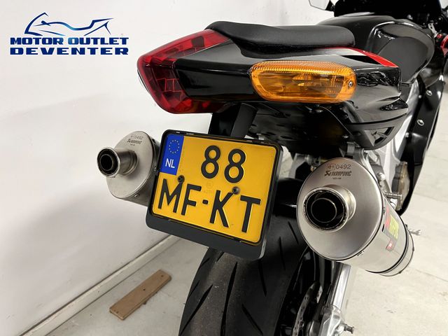 aprilia - rsv-1000-r