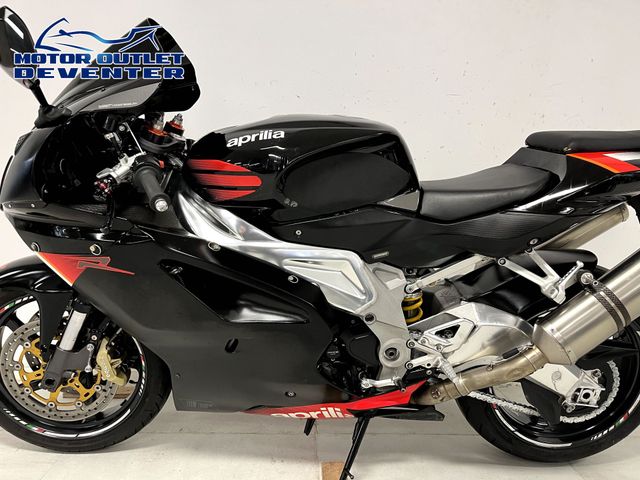 aprilia - rsv-1000-r