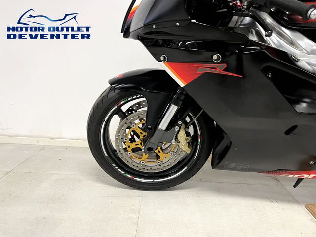 aprilia - rsv-1000-r