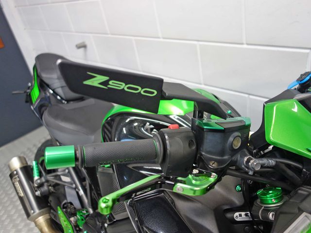 kawasaki - z900