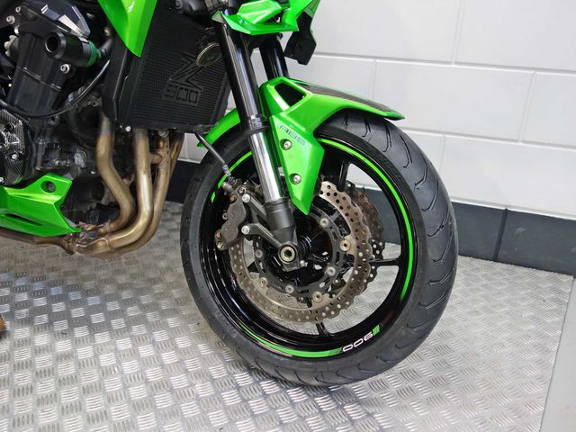 kawasaki - z900