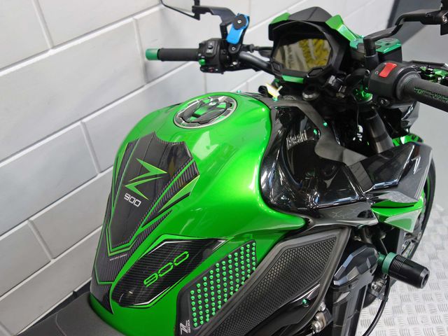 kawasaki - z900
