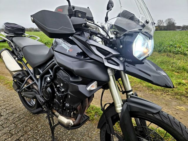 triumph - tiger-800-xc