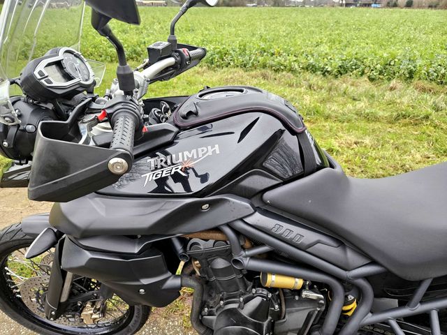 triumph - tiger-800-xc