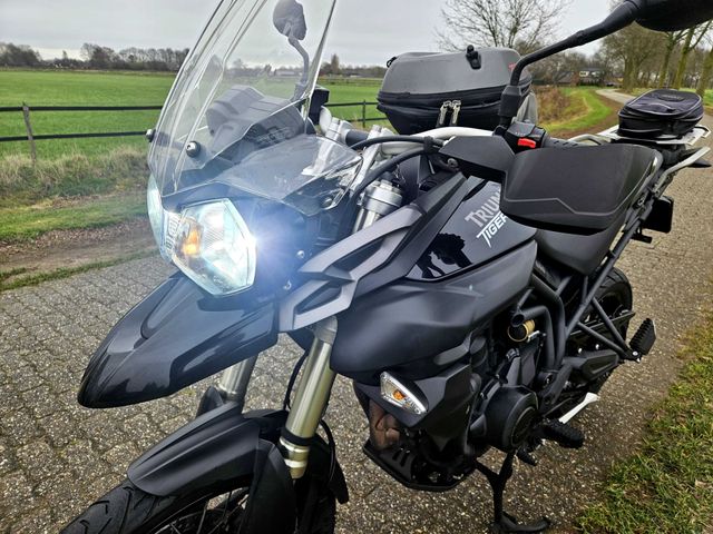 triumph - tiger-800-xc