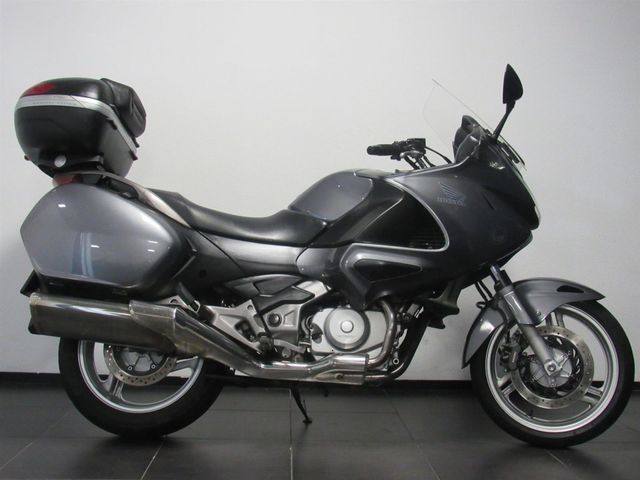 honda - nt-700-v-deauville