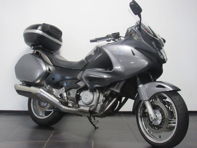 honda - nt-700-v-deauville