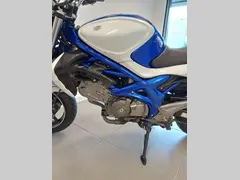 Suzuki SFV 650 Gladius ABS 2012 occasion – foto 18 van 22