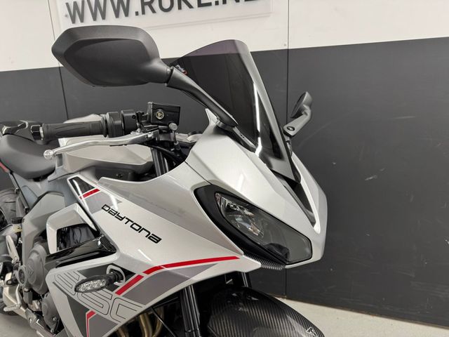 triumph - daytona-660