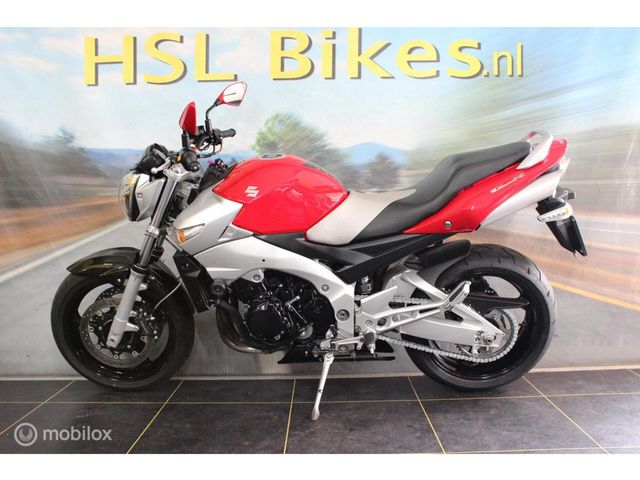 suzuki - gsr-600