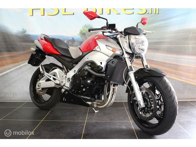 suzuki - gsr-600