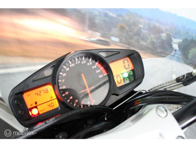 suzuki - gsr-600