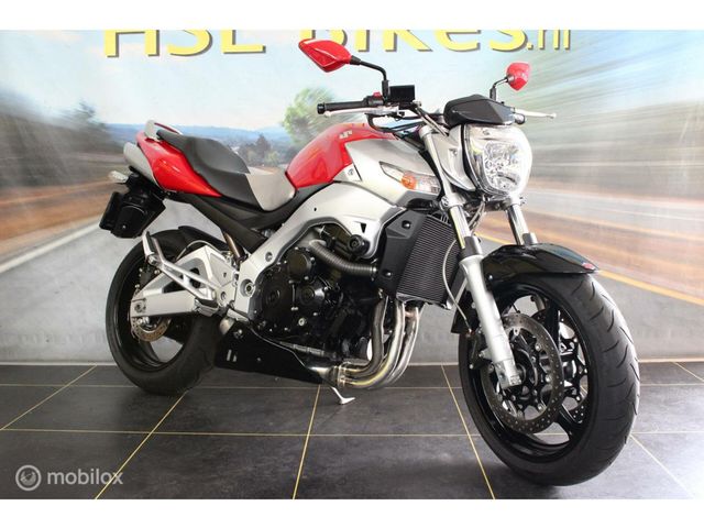suzuki - gsr-600