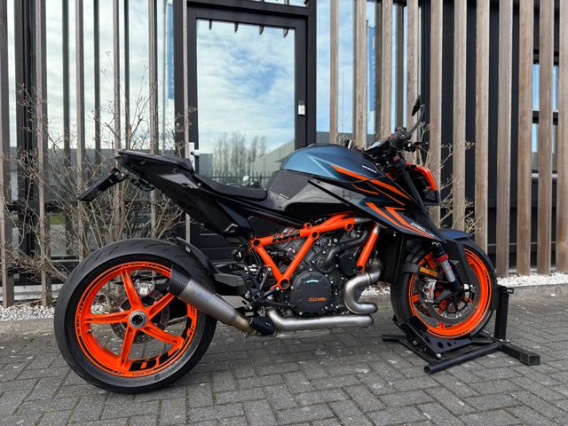 ktm - 1290-super-duke-r