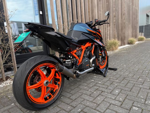 ktm - 1290-super-duke-r