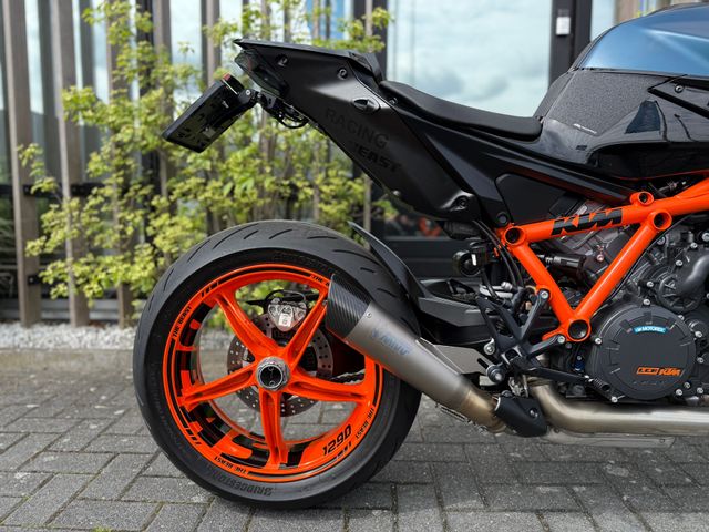 ktm - 1290-super-duke-r