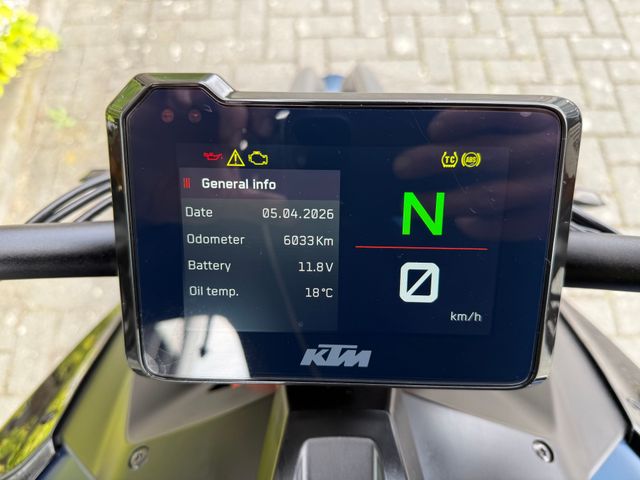 ktm - 1290-super-duke-r
