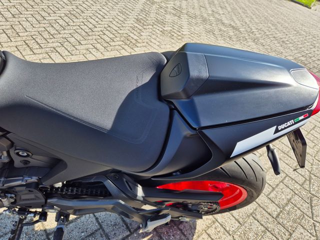 ducati - monster--